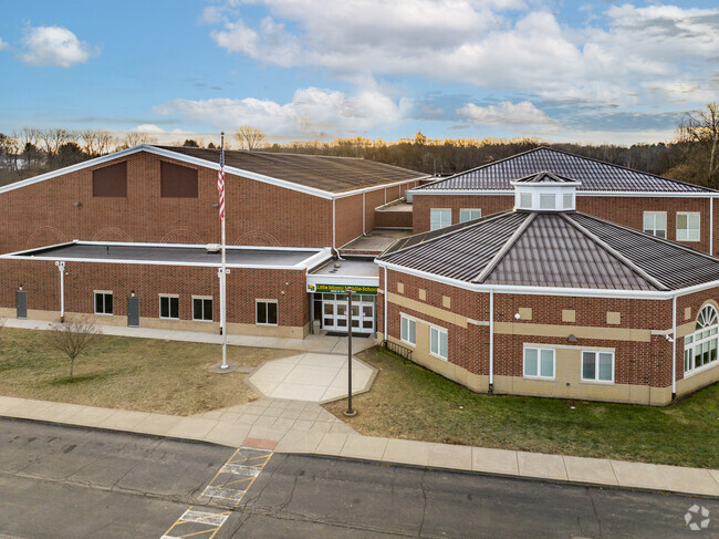 Little Miami Junior High School
Public Middle School
Salem Township Morrow, Ohio