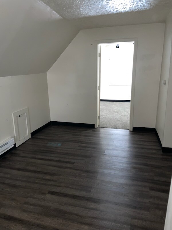 983 Nathaniel Rd unit C, Cleveland, OH 44110 - photo 2