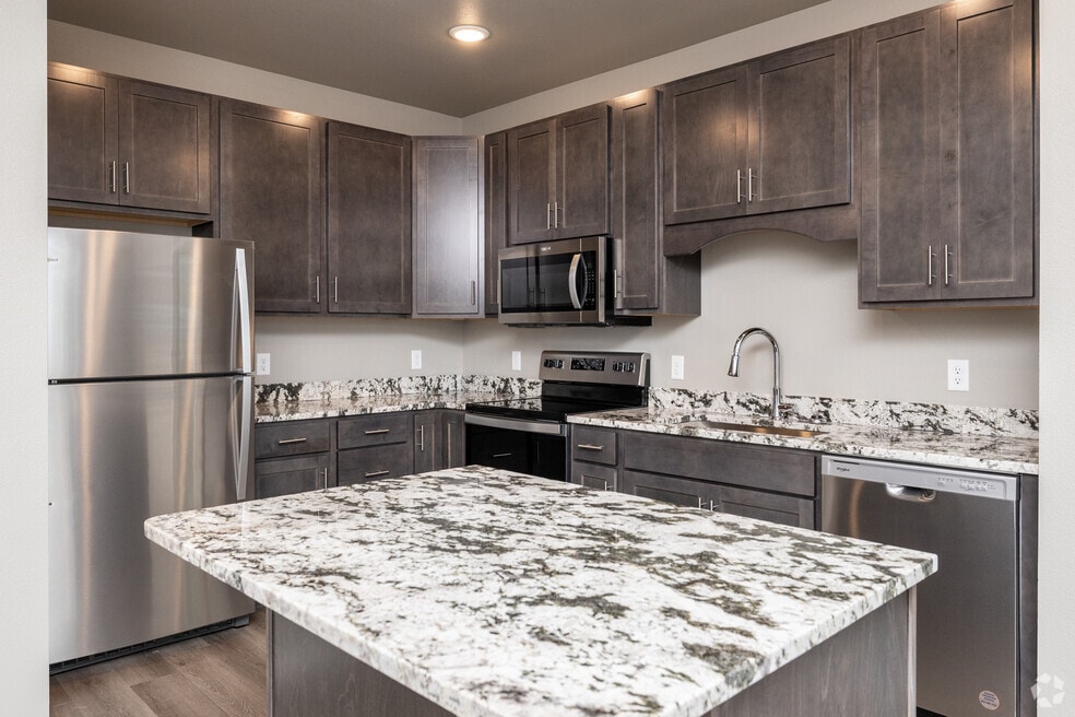 Lake Isabel Flats, Hastings, MN 55033 - photo 2