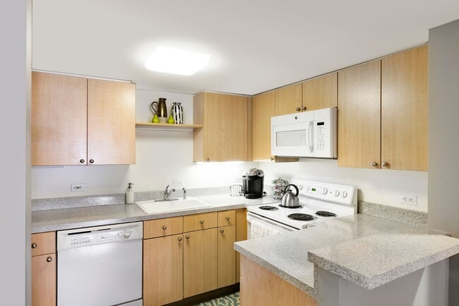 The Lexington at Market Square, Washington, DC 20004 - photo 6