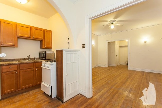 428 W Surf St unit 436-1H, Chicago, IL 60657 - photo 7