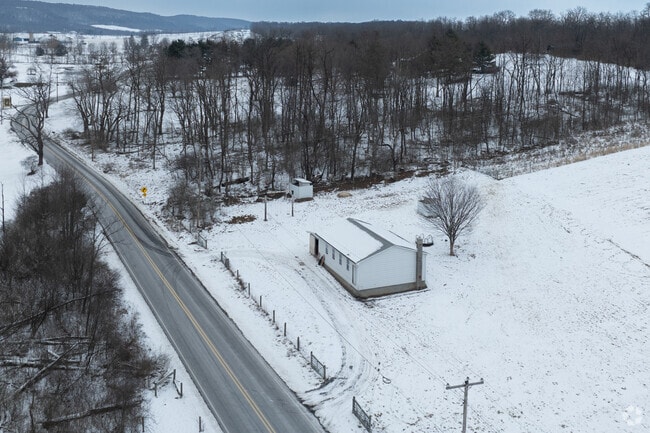 Shady Pond School is set in the mountains of the Altoona area.
