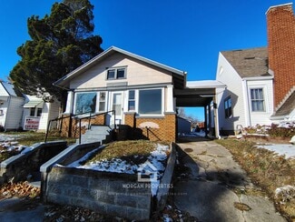 620 E 31st St, Anderson, IN 46016