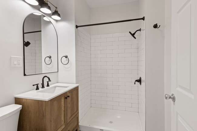 96- 100 Chestnut St, Albany, NY 12210 - photo 5