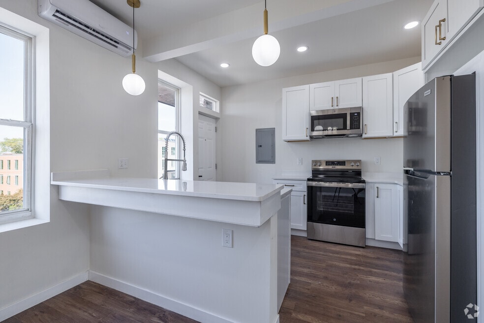 Newly Renovated - Parking, Utilities Included