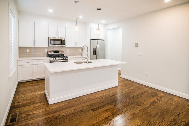 757 Washington St unit 1, Dorchester Center, MA 02124 - photo 5