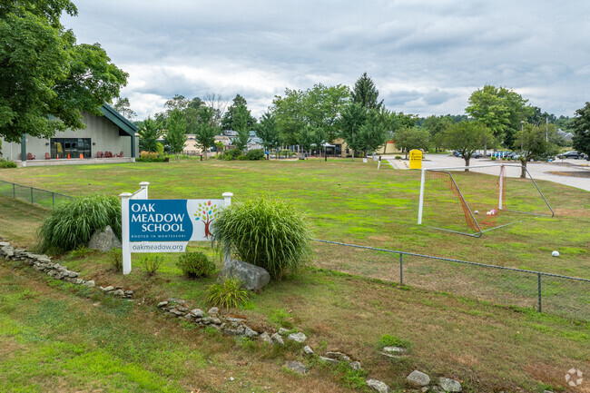 Welcome to the Oak Meadow Montessori School in Littleton, MA.