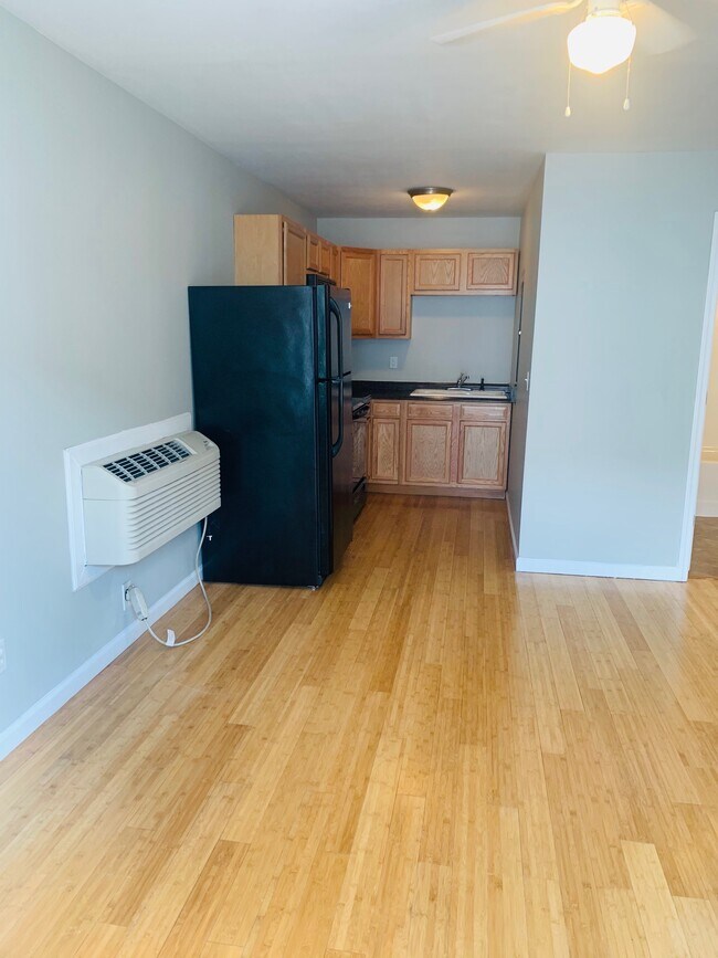 1416 7th Ave unit 21, Huntington, WV 25701 - photo 2