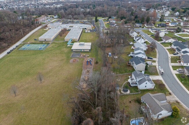 Feathered Friends, ASL club and the Good News Club are available clubs at Meadowvale Elementary.