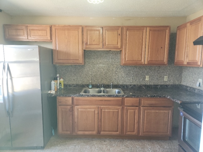 1141 15th Way SW, Birmingham, AL 35211 - photo 5