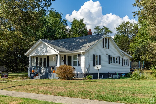 Bungalow style houses can be found in Farley Place.