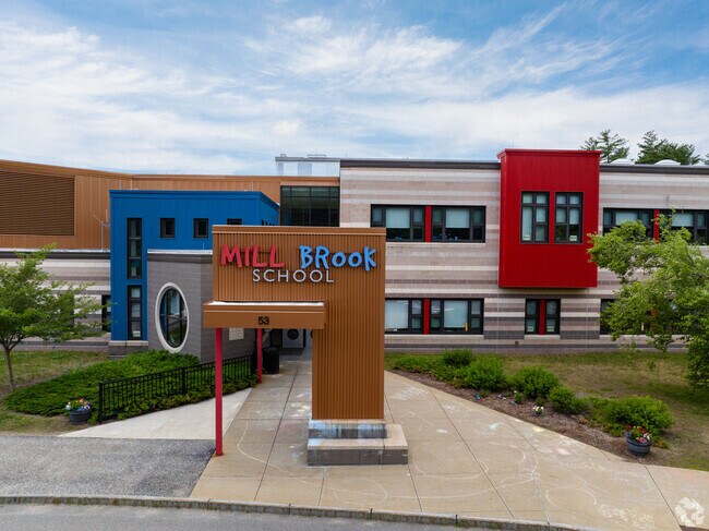 Mill Brook School in Concord, NH serves grades Pre-K-2.
