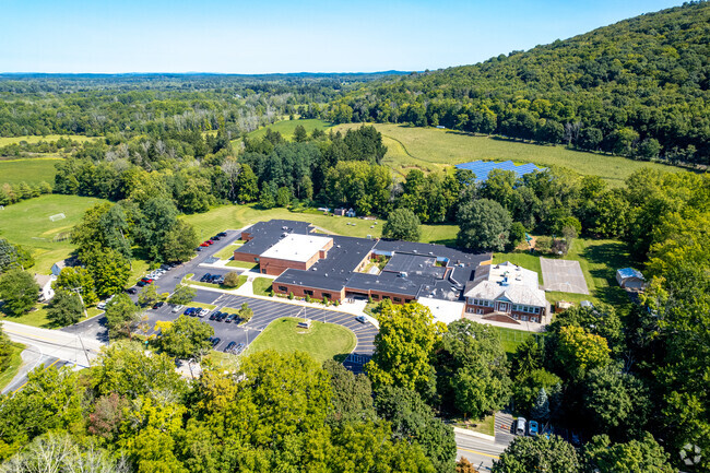 Students can attend Allamuchy Township Elementary School.