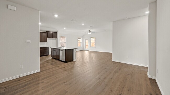 5048 Blazer Way unit 36201438, Garland, TX 75043 - photo 7