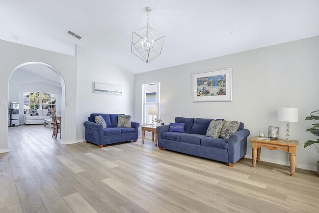 7832 Myrtle Oak Ln unit ID1059224P, Kissimmee, FL 34747 - photo 2