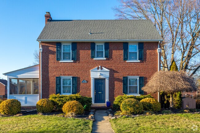 Colonial homes are a popular style in this area of Delaware, especially in Newport.