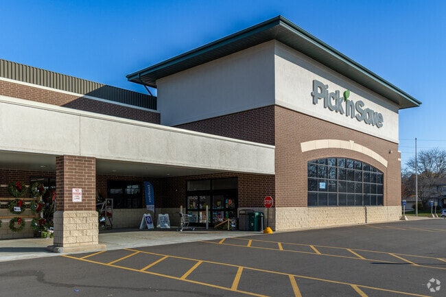 Pick 'n Save near Endee offers groceries and household goods.