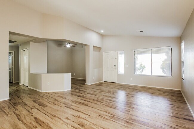 5207 W T Ryan Ln, Laveen, AZ 85339 - photo 4