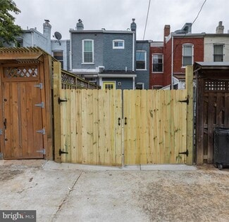239 14th Place NE, Washington, DC 20002