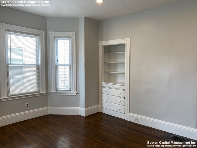 7 Quincy St unit 1, Somerville, MA 02143 - photo 4