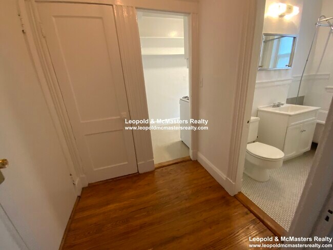 85 Winchester St unit 6, Brookline, MA 02446 - photo 6