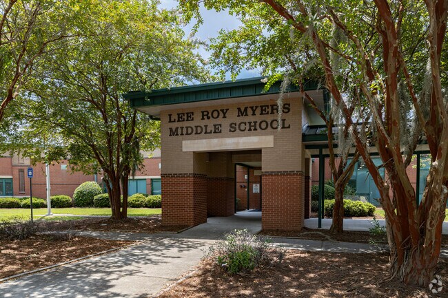 Myers Middle School offers Oakhurst students a number of extracurricular activities.