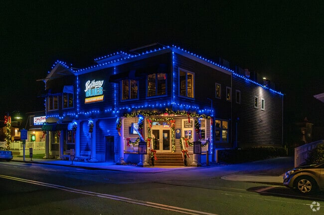 Bethany Blues is a popular dining destination for people in Ocean View.