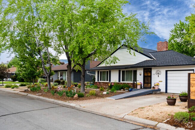 It's nearly impossible to find a front yard without thoughtful landscaping in Mayberry.