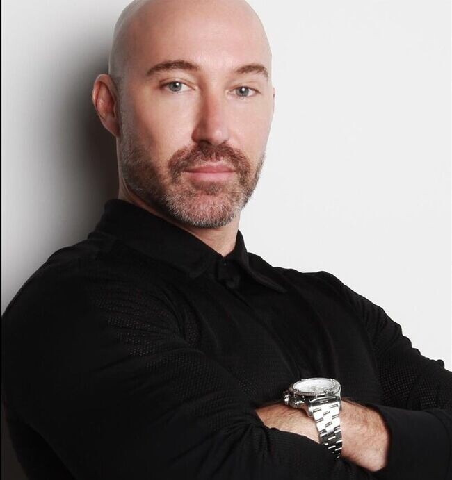 Agent Photo