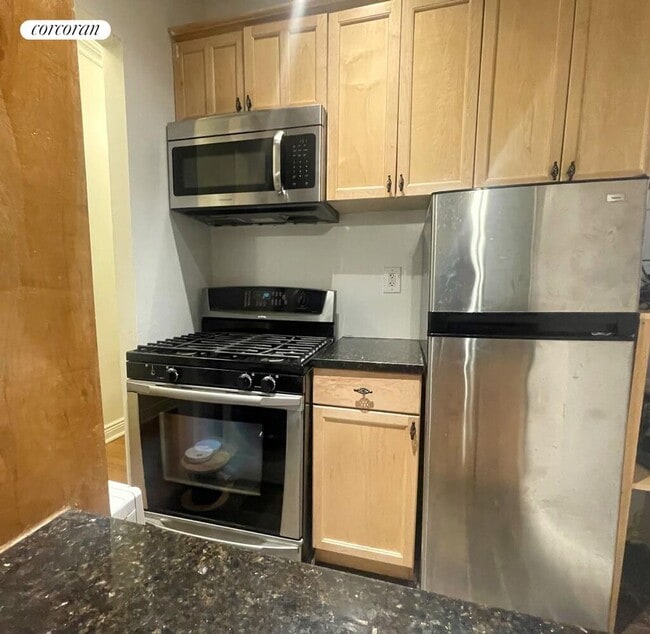 471 W 140th St, New York, NY 10031 - photo 3
