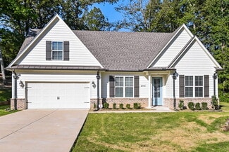 2701 Maple Hill Dr, Nesbit, MS 38651