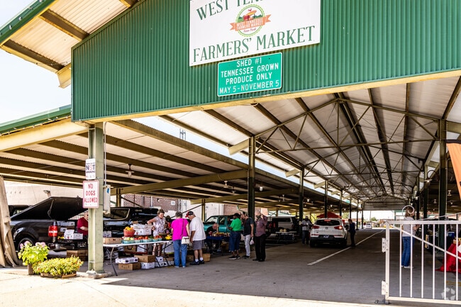 Downtown Jackson hosts the West Tennessee Farmers' Market