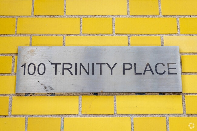 Educational opportunities abound at High School Of Economics and Finance.