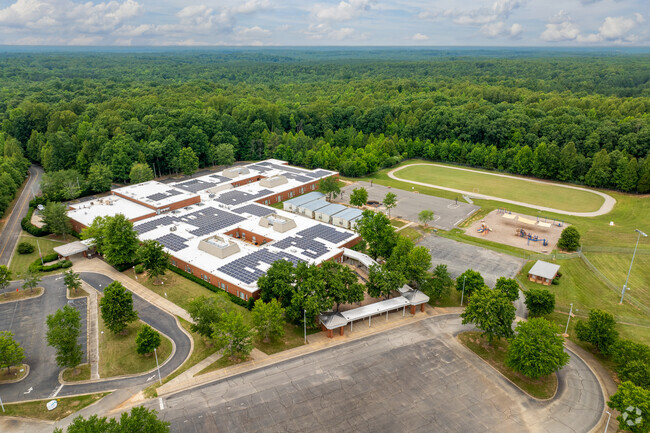An aerial view of Pocahontas Elementary School.