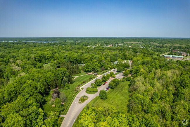 Inniswood Metro Gardens spans over 123 acres and offer woodlands, meadows, and wetlands.