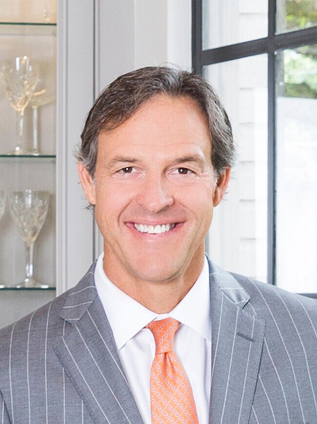 Lynn Zarr, Jr.