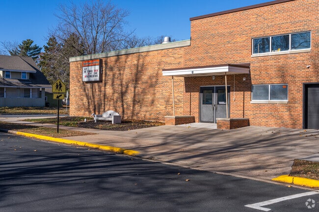 John Edwards Middle/High School has excellent academics.