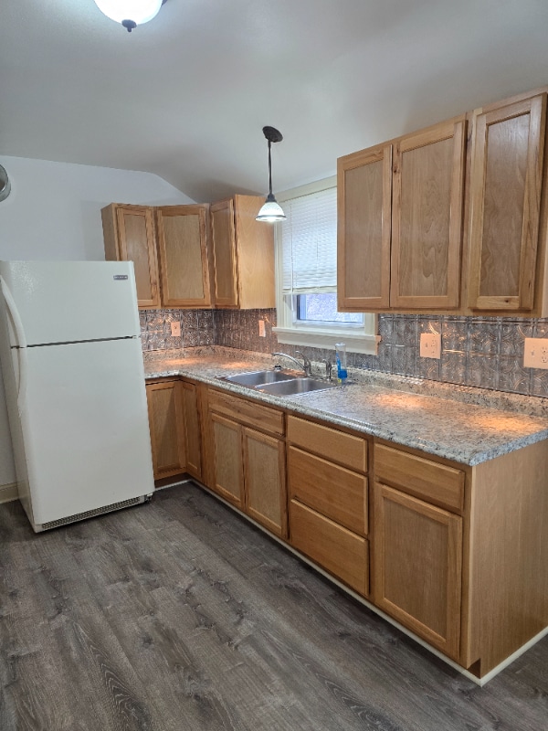 3061.5 Chase St Unit 3061.5 chase St. (upstairs), Toledo, OH 43611