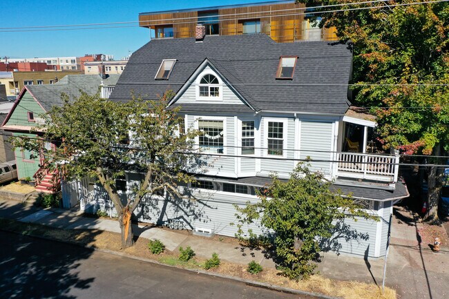 939 SE 35th Ave, Portland, OR 97214 - photo 4