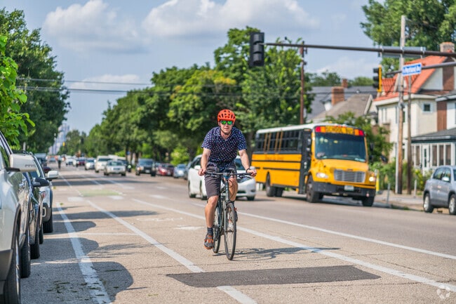 Portland and Park Avenue have dedicated bike lanes for Minneapolis residents.