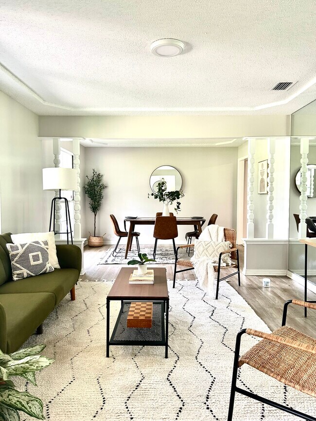 2807 Paces Ferry Rd S, Orange Park, FL 32073