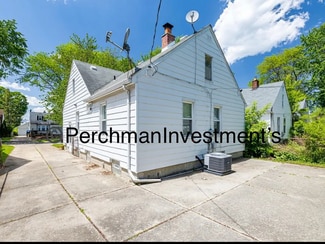 9576 Columbia St, Redford Township, MI 48239