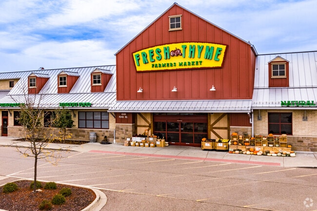 Fresh Thyme provides fresh groceries to Brookside families.