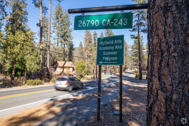 Idyllwild Arts Academy offers boarding and summer programs.