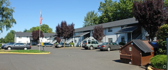 Lancaster Park Apartments