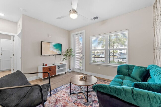 12570 Windy Pointe Lp unit ID1314674P, Orlando, FL 32824 - photo 2