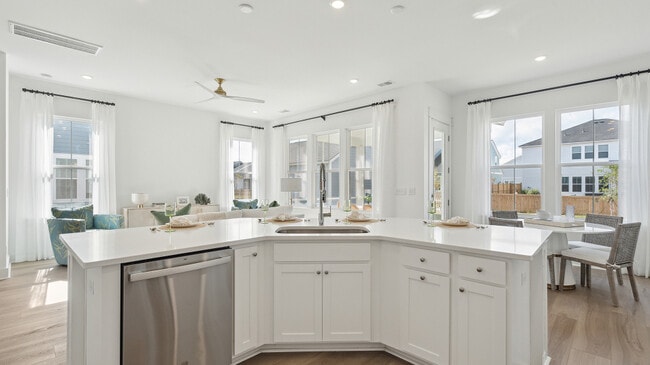 229 Atlantic Breeze St, Myrtle Beach, SC 29572 - photo 3