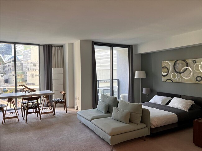 Brickell On The River unit 2207, Miami, FL 33131 - photo 4