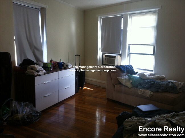 349 Pleasant St unit B1-11, Malden, MA 02148 - photo 2