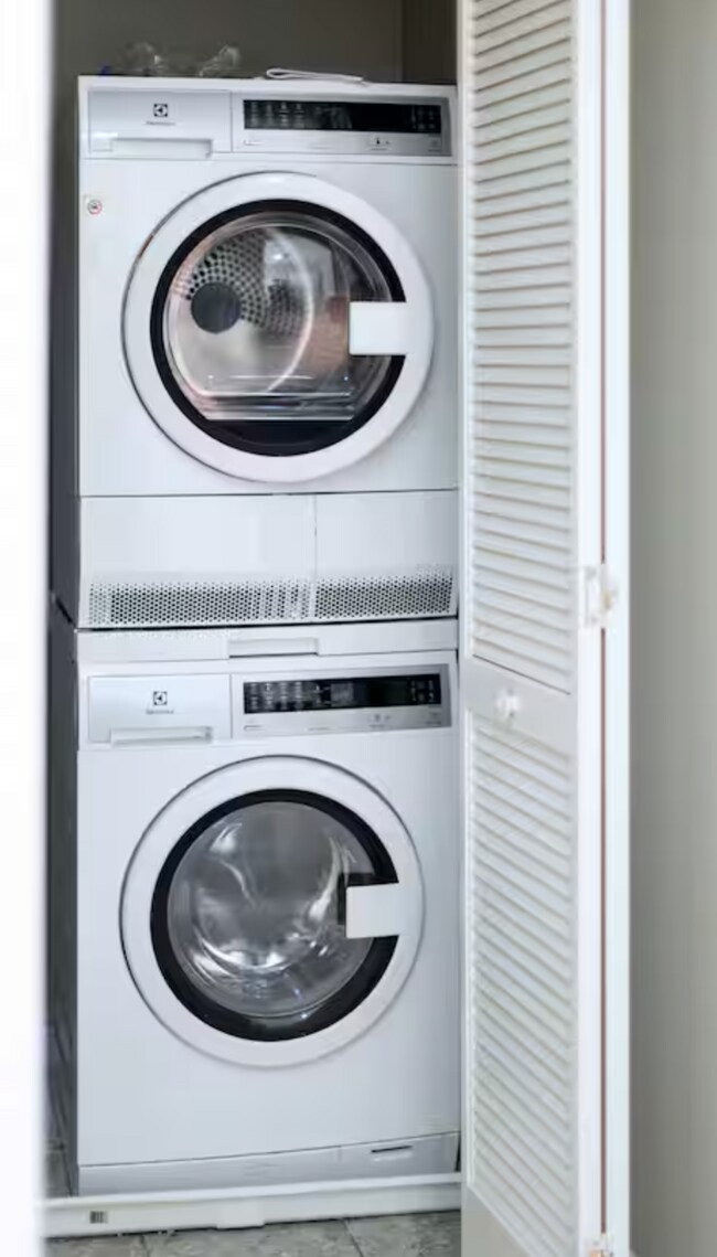 1505 Commonwealth Ave unit 303, Brighton, MA 02135 - photo 2